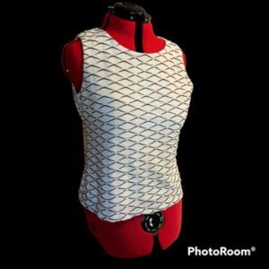 Calvin Klein Scalloped Sleeveless Top Size L